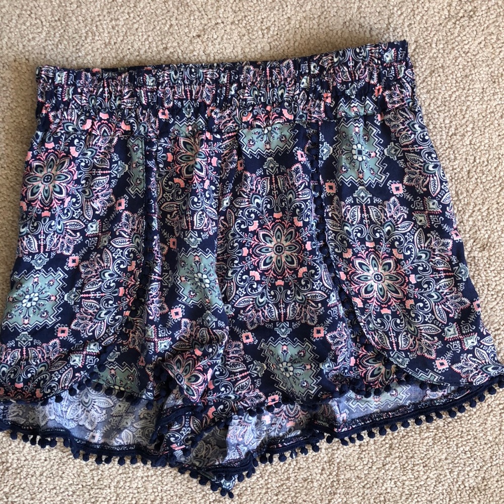 New Charlotte Russe Flowy Shorts